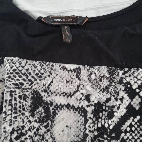 BCBG MaxAzria Mini Dress With Snakeskin Print - Picture 9 of 10